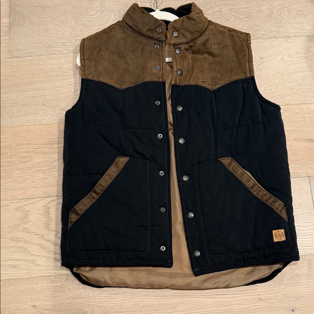 Men’s Black and Tan Vest with Snap Buttons